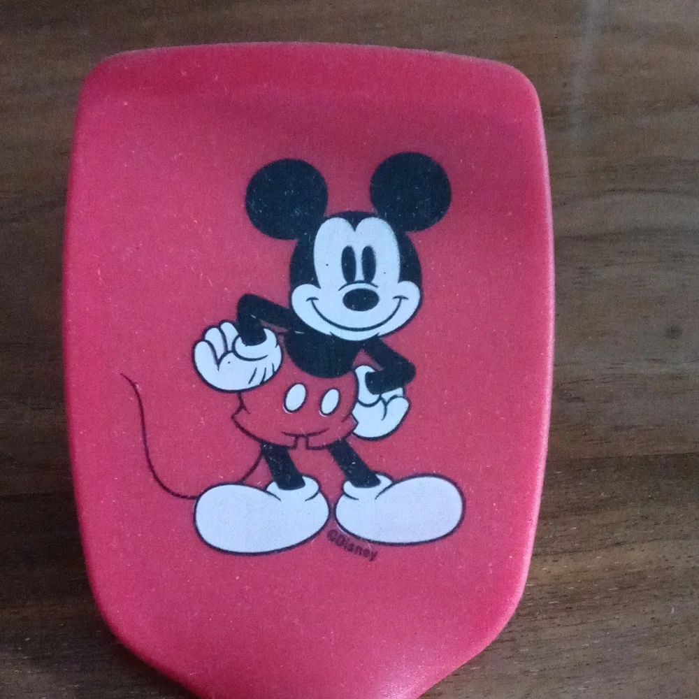 Mickey spatula